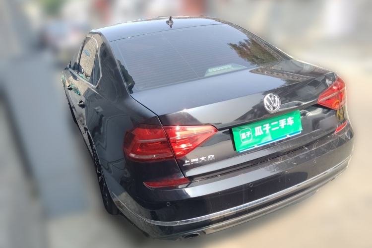 Used Volkswagen Passat 2017 330TSI DSG Luxury Edition Rear Left 45 Deg