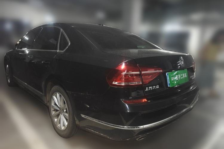 Used Volkswagen Passat 2017 330TSI DSG Luxury Edition Rear Left 45 Deg