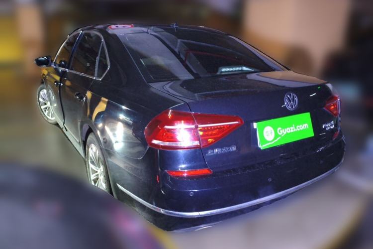 Used Volkswagen Passat 2017 330TSI DSG Luxury Edition Rear Left 45 Deg