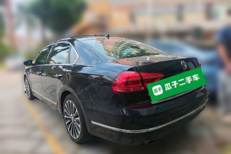 Used Volkswagen Passat 2017 330TSI DSG Luxury Edition Rear Left 45 Deg