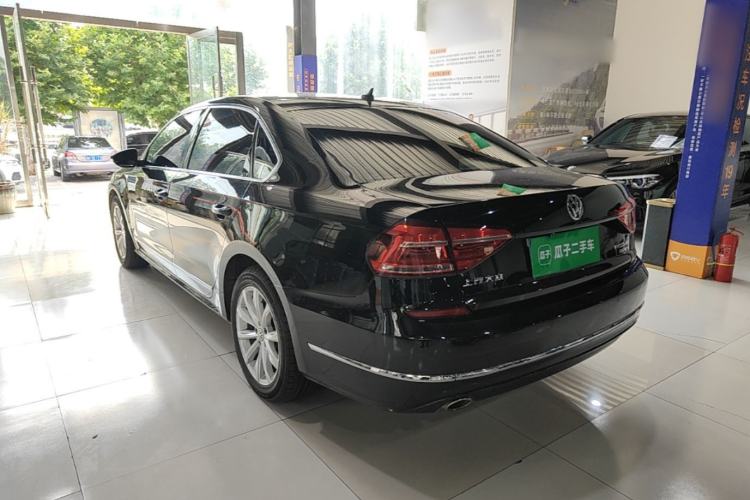 Used Volkswagen Passat 2017 330TSI DSG Luxury Edition Rear Left 45 Deg