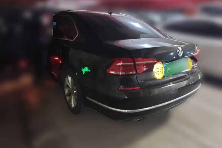 Used Volkswagen Passat 2017 330TSI DSG Luxury Edition Rear Left 45 Deg