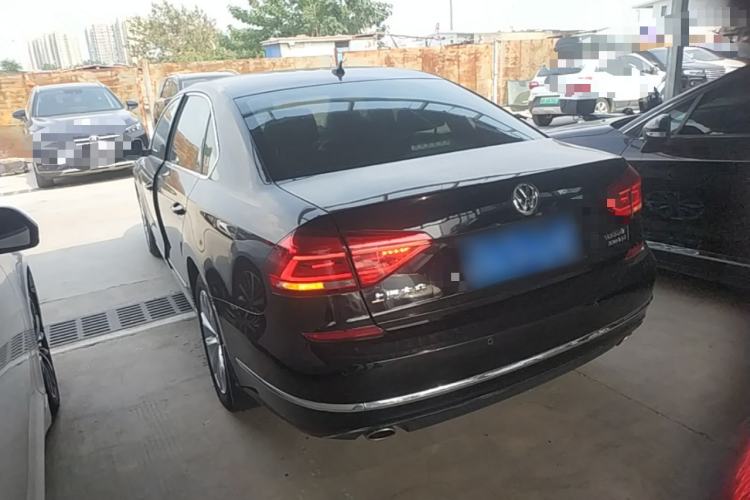Used Volkswagen Passat 2017 330TSI DSG Luxury Edition Rear Left 45 Deg