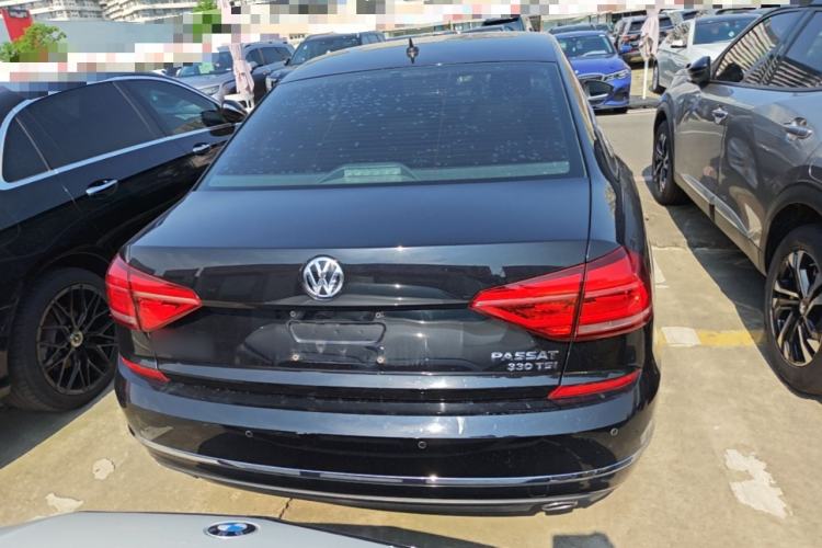 Used Volkswagen Passat 2017 330TSI DSG Luxury Edition Rear