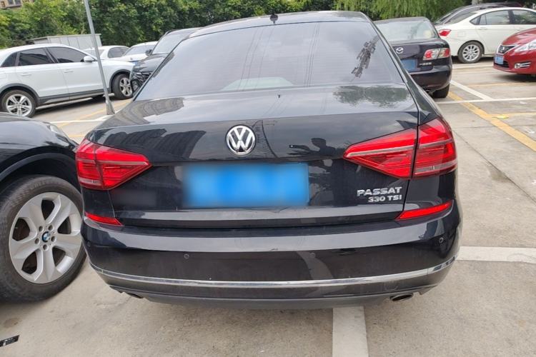 Used Volkswagen Passat 2017 330TSI DSG Luxury Edition Rear