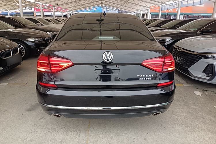 Used Volkswagen Passat 2017 330TSI DSG Luxury Edition Rear
