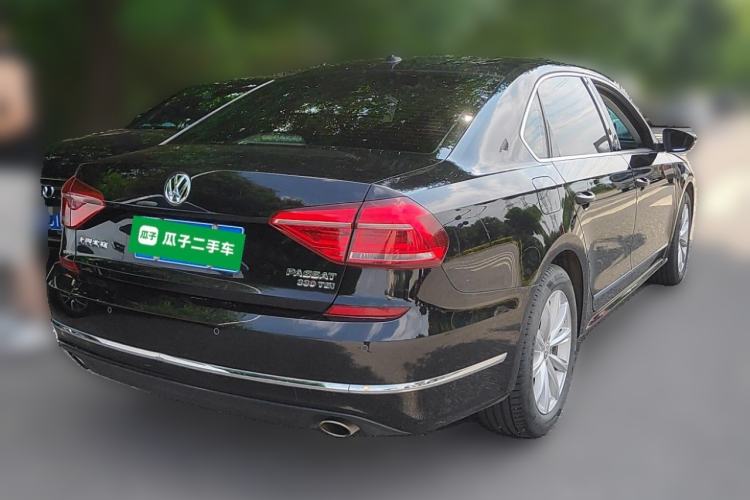 Used Volkswagen Passat 2017 330TSI DSG Luxury Edition Rear Right 45 Deg