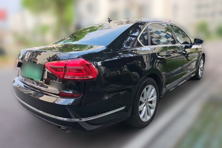 Used Volkswagen Passat 2017 330TSI DSG Luxury Edition Rear Right 45 Deg