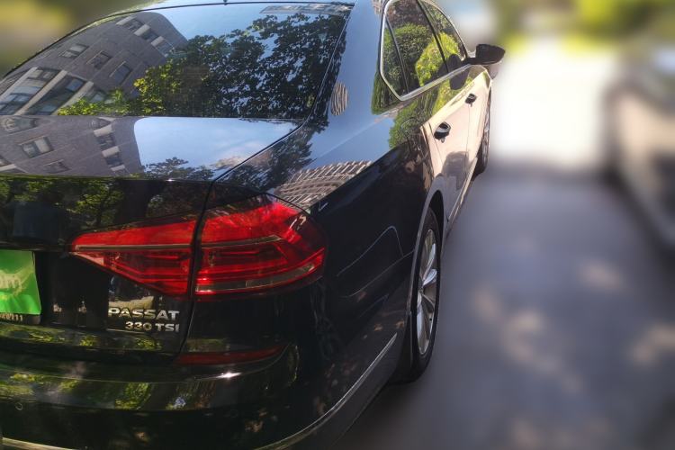Used Volkswagen Passat 2017 330TSI DSG Luxury Edition Rear Right 45 Deg