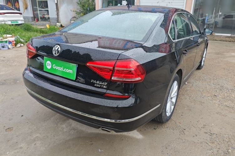Used Volkswagen Passat 2017 330TSI DSG Luxury Edition Rear Right 45 Deg