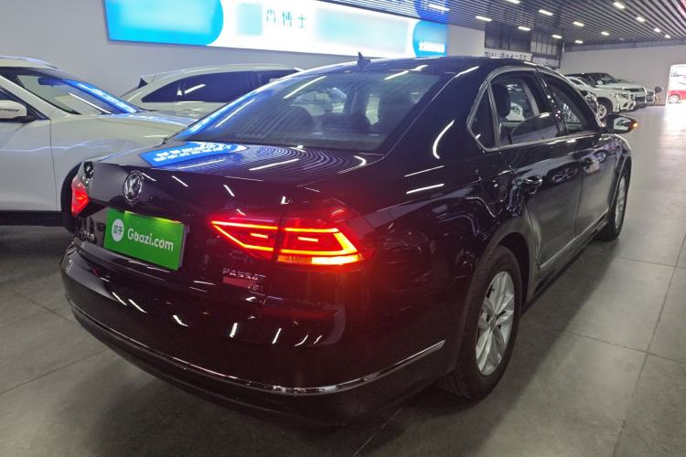 Used Volkswagen Passat 2017 280TSI DSG Luxury Edition Rear Right 45 Deg