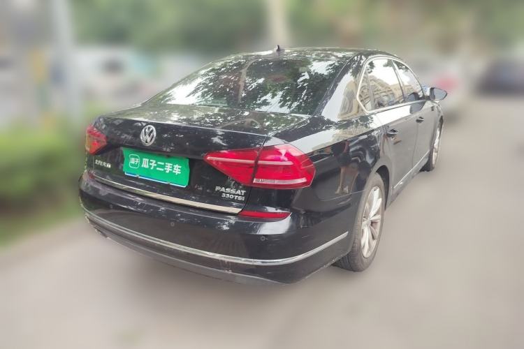 Used Volkswagen Passat 2017 280TSI DSG Luxury Edition Rear Right 45 Deg
