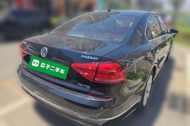 Used Volkswagen Passat 2017 280TSI DSG Luxury Edition Rear Right 45 Deg