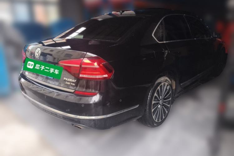 Used Volkswagen Passat 2017 330TSI DSG Luxury Edition Rear Right 45 Deg
