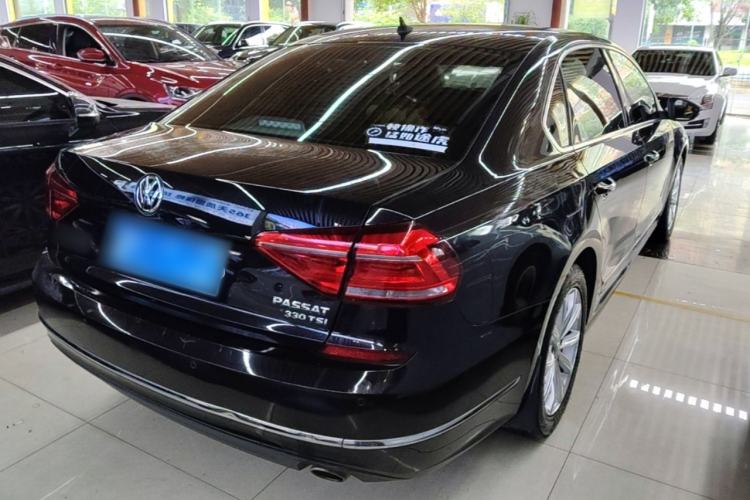 Used Volkswagen Passat 2017 330TSI DSG Luxury Edition Rear Right 45 Deg