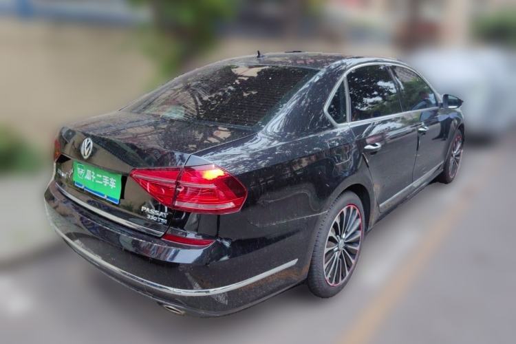Used Volkswagen Passat 2017 330TSI DSG Luxury Edition Rear Right 45 Deg