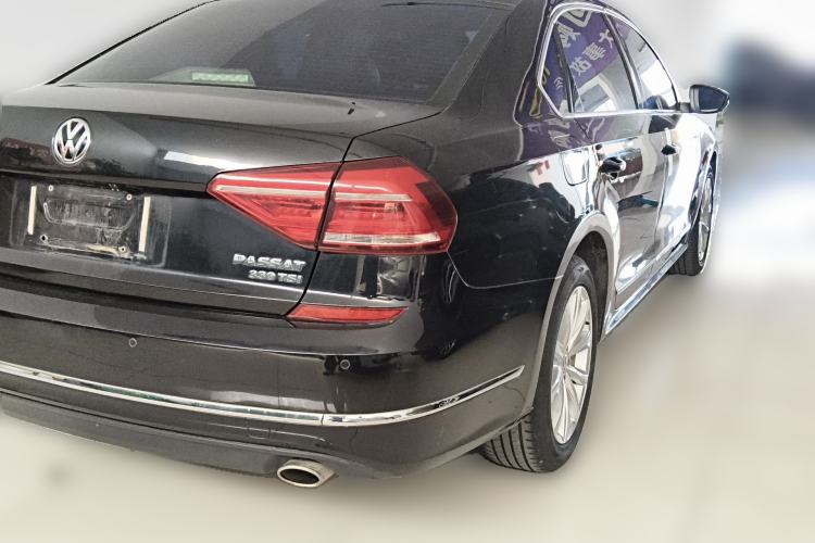 Used Volkswagen Passat 2017 330TSI DSG Luxury Edition Rear Right 45 Deg