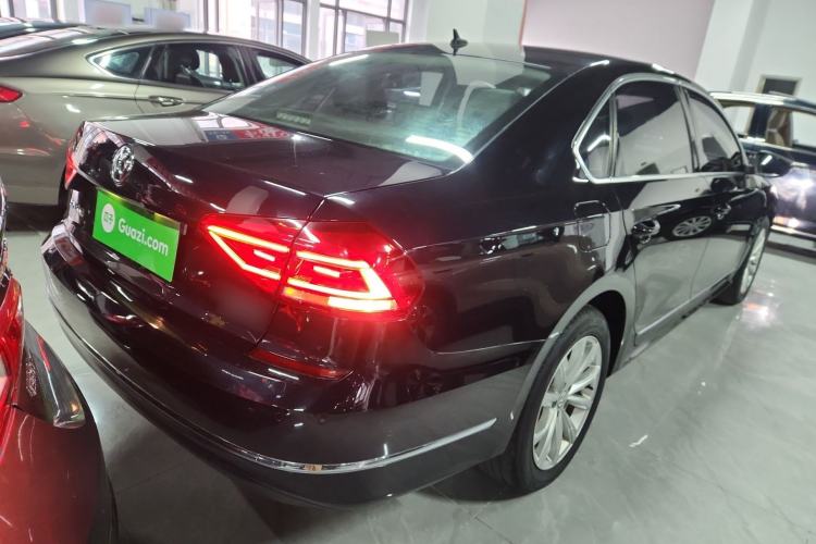 Used Volkswagen Passat 2017 280TSI DSG Luxury Edition Rear Right 45 Deg
