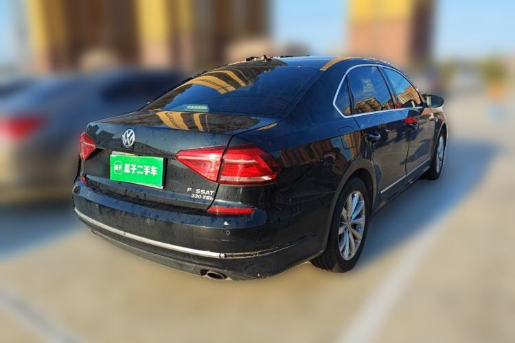 Used Volkswagen Passat 2017 330TSI DSG Luxury Edition Rear Right 45 Deg