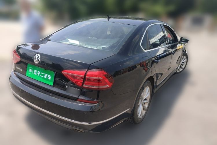 Used Volkswagen Passat 2017 330TSI DSG Luxury Edition Rear Right 45 Deg
