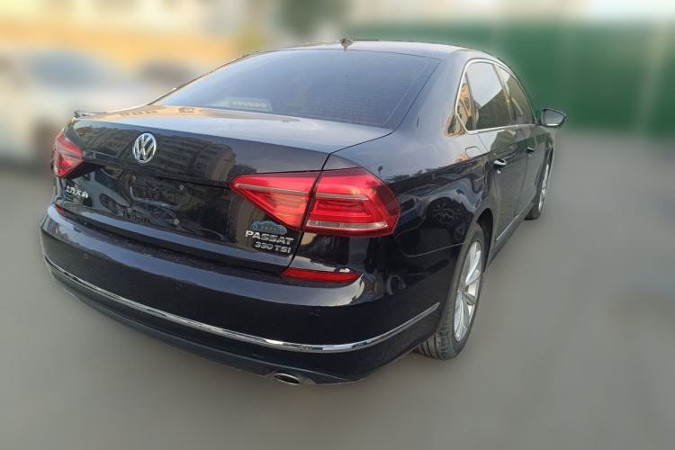 Used Volkswagen Passat 2017 330TSI DSG Luxury Edition Rear Right 45 Deg