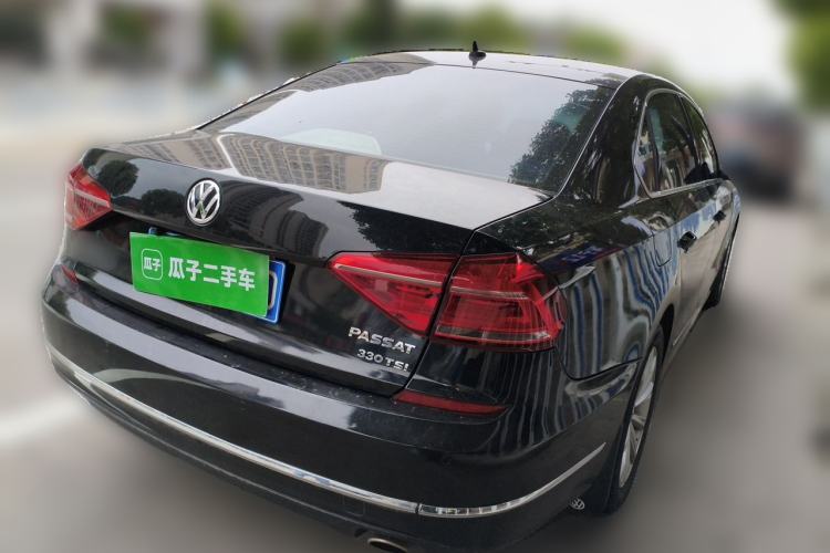 Used Volkswagen Passat 2017 330TSI DSG Luxury Edition Rear Right 45 Deg