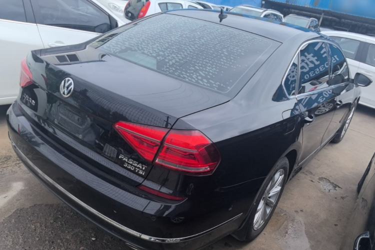 Used Volkswagen Passat 2017 330TSI DSG Luxury Edition Rear Right 45 Deg