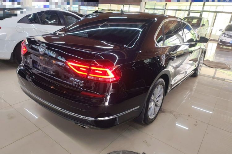 Used Volkswagen Passat 2017 330TSI DSG Luxury Edition Rear Right 45 Deg