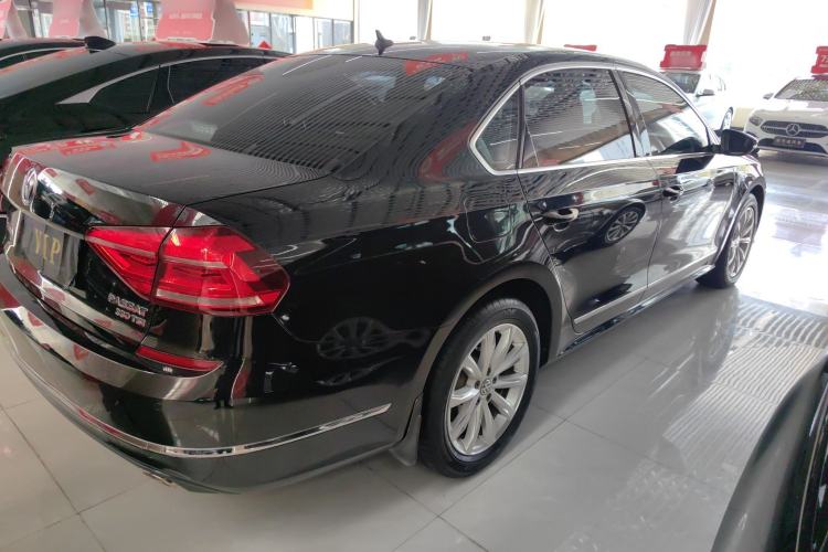 Used Volkswagen Passat 2017 330TSI DSG Luxury Edition Rear Right 45 Deg