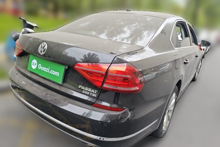 Used Volkswagen Passat 2017 330TSI DSG Luxury Edition Rear Right 45 Deg