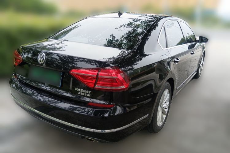 Used Volkswagen Passat 2017 330TSI DSG Luxury Edition Rear Right 45 Deg