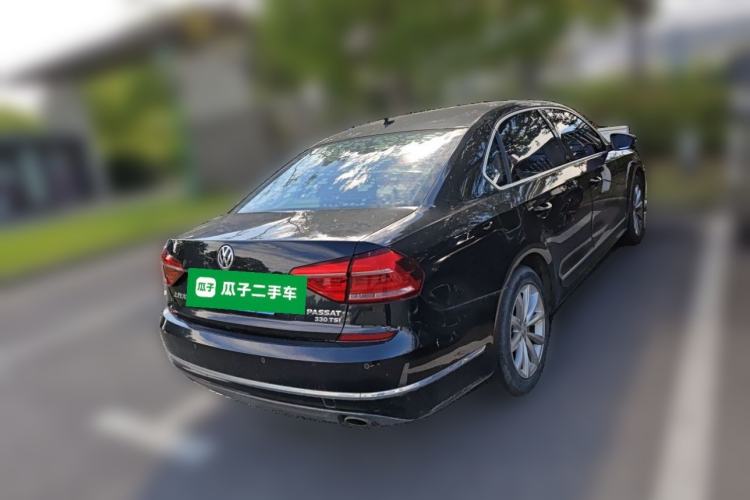 Used Volkswagen Passat 2017 330TSI DSG Luxury Edition Rear Right 45 Deg