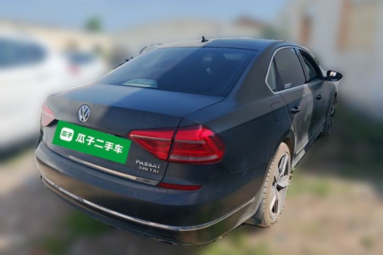 Used Volkswagen Passat 2017 330TSI DSG Luxury Edition Rear Right 45 Deg