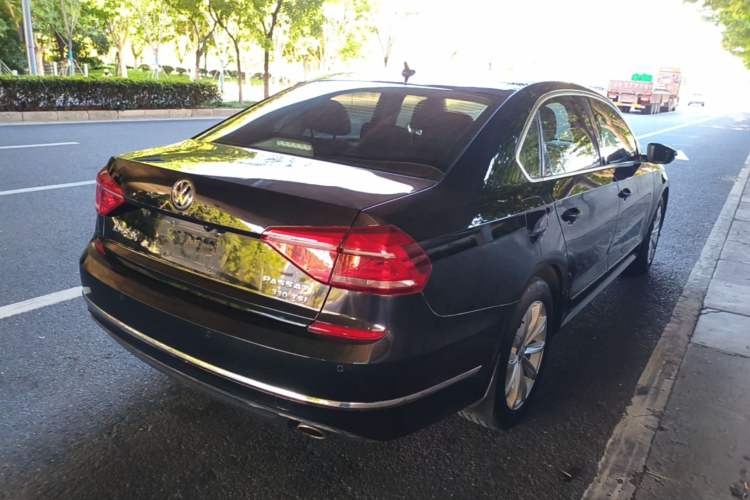 Used Volkswagen Passat 2017 330TSI DSG Luxury Edition Rear Right 45 Deg