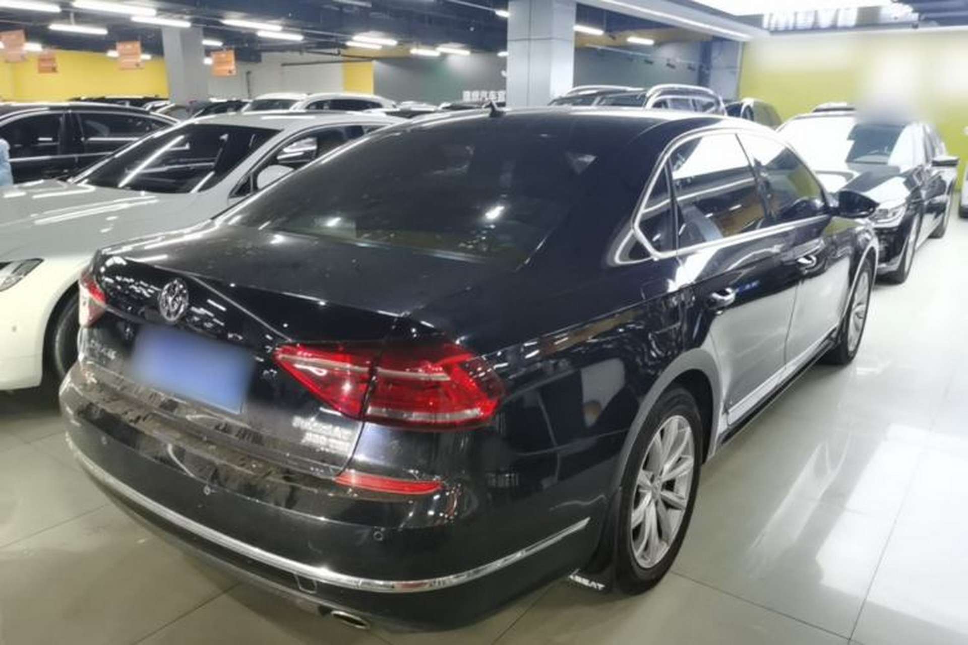 Used Volkswagen Passat 2017 330TSI DSG Luxury Edition Rear Right 45 Deg