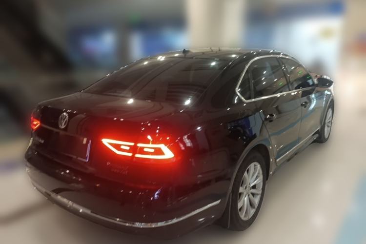 Used Volkswagen Passat 2017 280TSI DSG Luxury Edition Rear Right 45 Deg