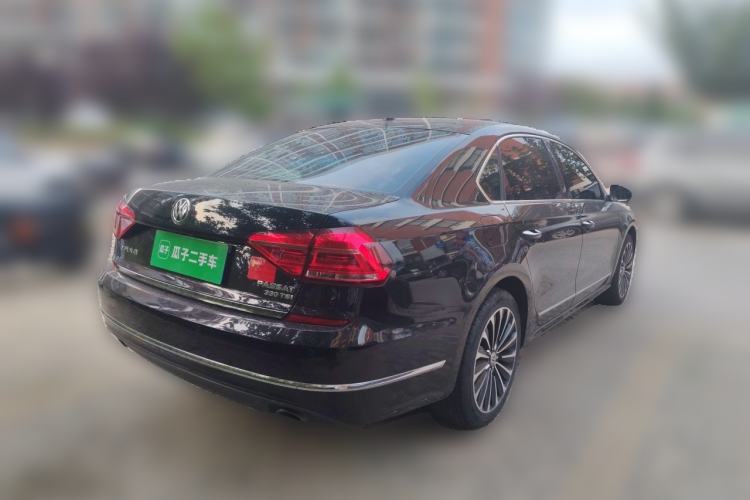 Used Volkswagen Passat 2017 330TSI DSG Luxury Edition Rear Right 45 Deg