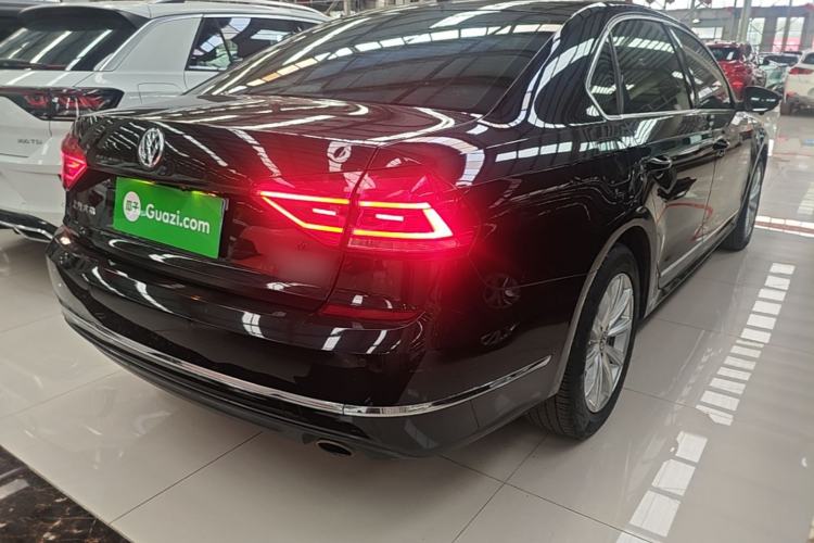 Used Volkswagen Passat 2017 330TSI DSG Luxury Edition Rear Right 45 Deg