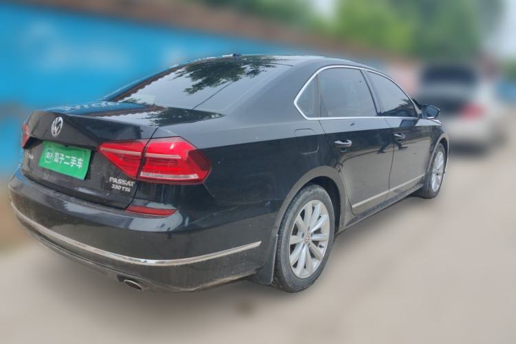 Used Volkswagen Passat 2017 330TSI DSG Luxury Edition Rear Right 45 Deg