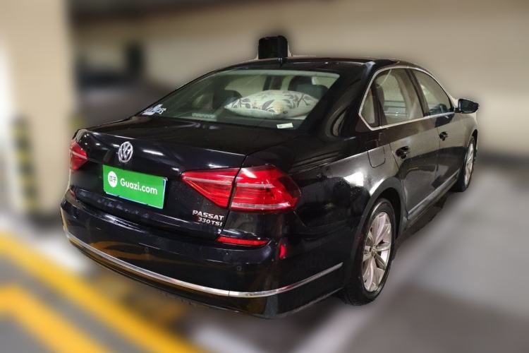 Used Volkswagen Passat 2017 330TSI DSG Luxury Edition Rear Right 45 Deg