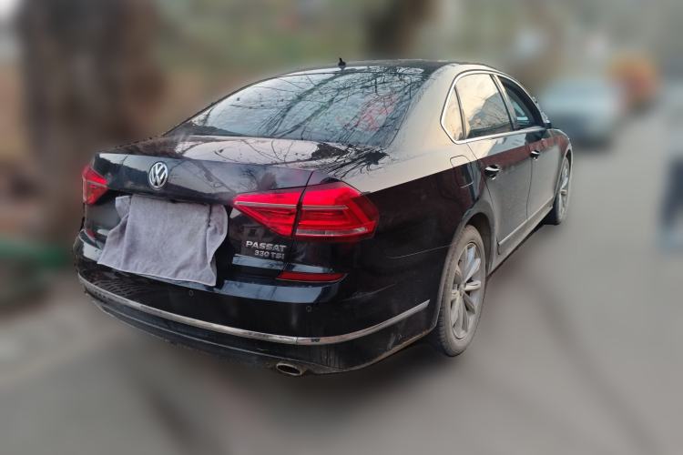 Used Volkswagen Passat 2017 330TSI DSG Luxury Edition Rear Right 45 Deg