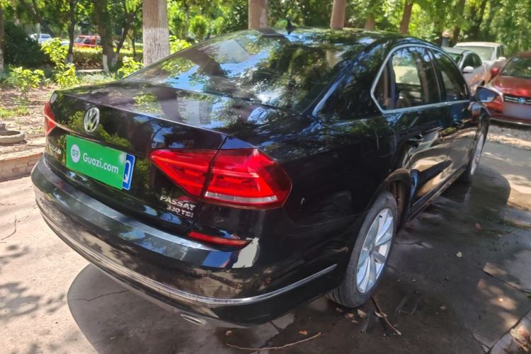 Used Volkswagen Passat 2017 330TSI DSG Luxury Edition Rear Right 45 Deg