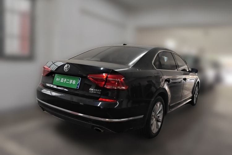 Used Volkswagen Passat 2017 330TSI DSG Luxury Edition Rear Right 45 Deg