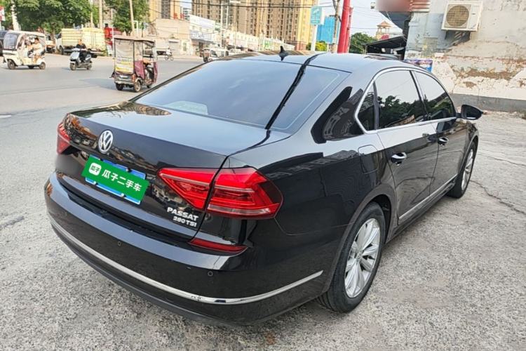 Used Volkswagen Passat 2017 280TSI DSG Luxury Edition Rear Right 45 Deg