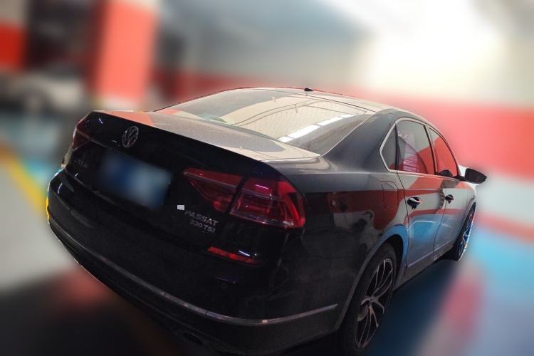 Used Volkswagen Passat 2017 330TSI DSG Luxury Edition Rear Right 45 Deg