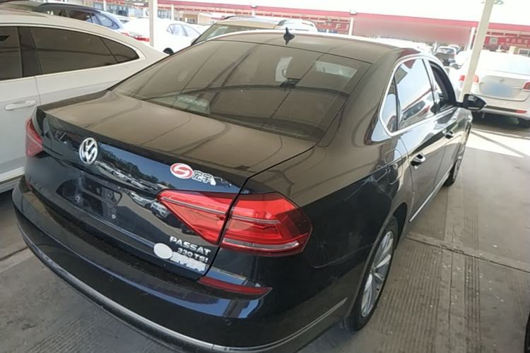 Used Volkswagen Passat 2017 330TSI DSG Luxury Edition Rear Right 45 Deg