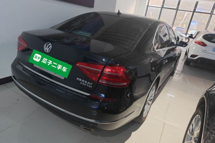 Used Volkswagen Passat 2017 330TSI DSG Luxury Edition Rear Right 45 Deg