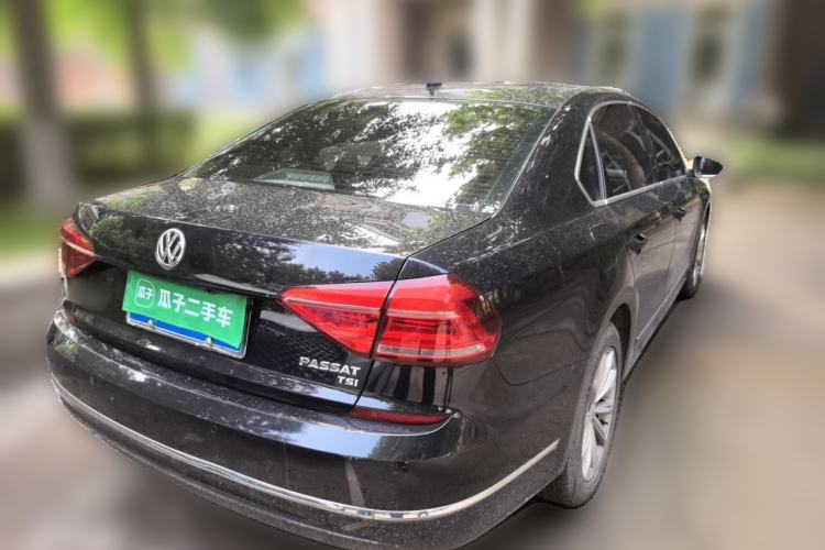 Used Volkswagen Passat 2017 280TSI DSG Luxury Edition Rear Right 45 Deg