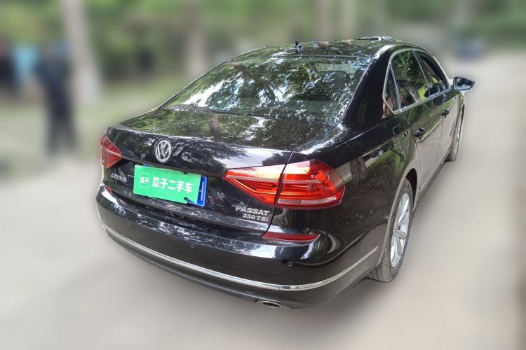 Used Volkswagen Passat 2017 330TSI DSG Luxury Edition Rear Right 45 Deg