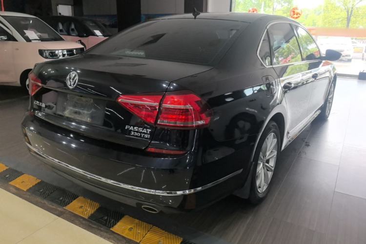 Used Volkswagen Passat 2017 330TSI DSG Luxury Edition Rear Right 45 Deg